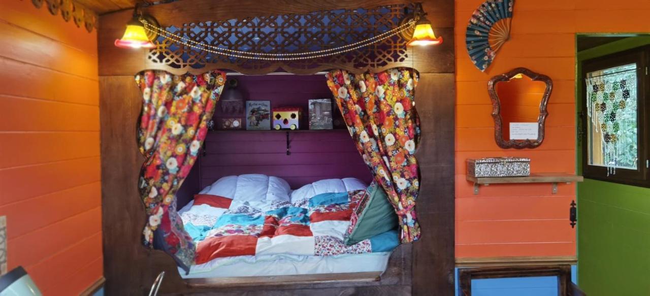 Roulotte Tipergwendiou Hotel ปลูกงเวอแล็ง ภายนอก รูปภาพ